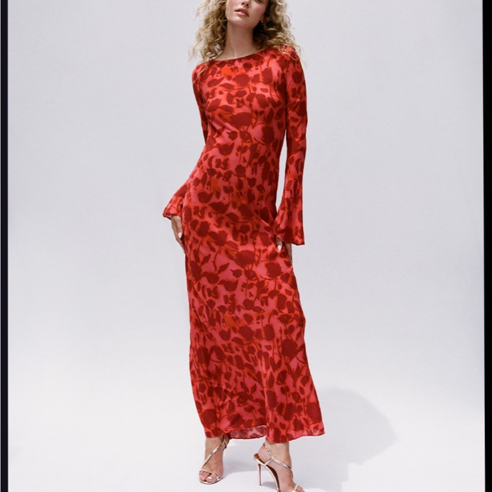 Réalisation Par - The Gia Dress